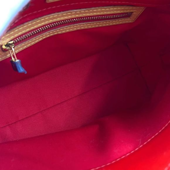 Louis Vuitton Reed PM Monogram Vernis Monogram Vernis Enamel Leather Red Shoulder Bags